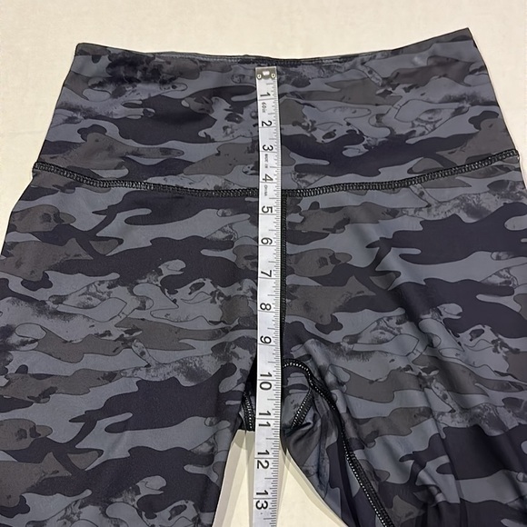 LAYER 8 size small leggings - Picture 6 of 7